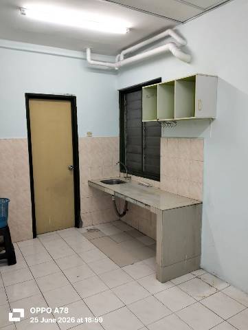 Vista Pinggiran Apartment, Taman Pinggiran Putra