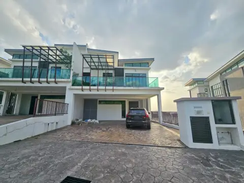 Kingsley Hills, Subang Jaya
