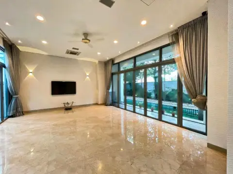 The Residence, Mont Kiara