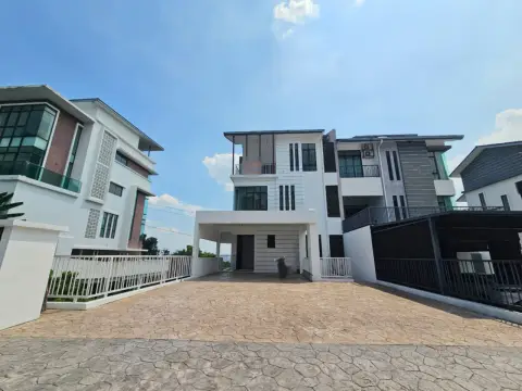 Kingsley Hills, Subang Jaya